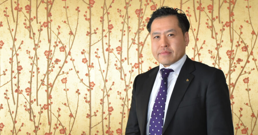 扉ホールディングス 株式会社 齊藤 忠政