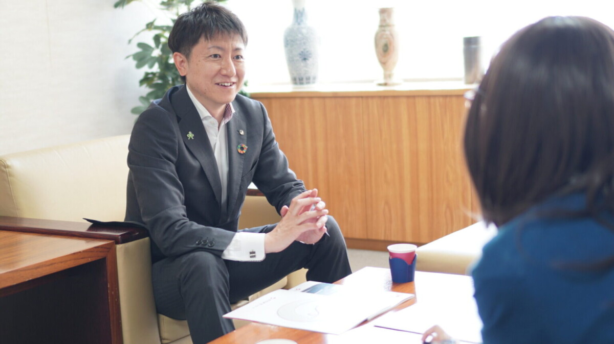インタビューの様子